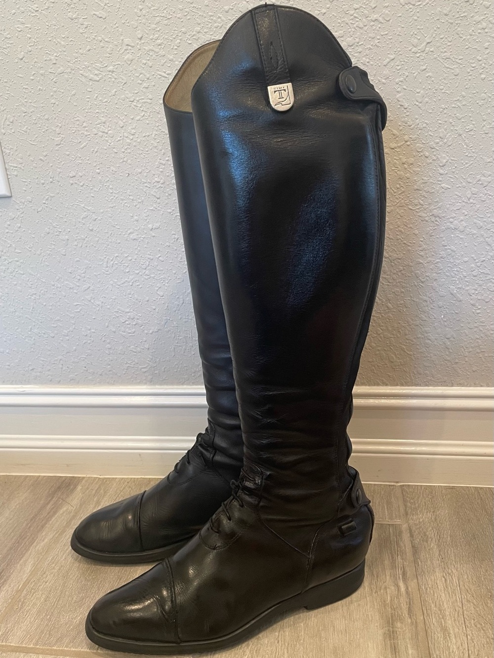 Tucci Tall Boots 40F